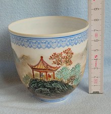 Durchsichtige kleine schale