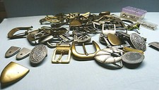 16951. Gürtelschnallen