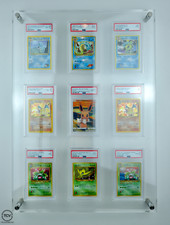 9 Steckplätze abgestufte Karte/Booster Pack Premium Acryl Wandmontage Vitrine
