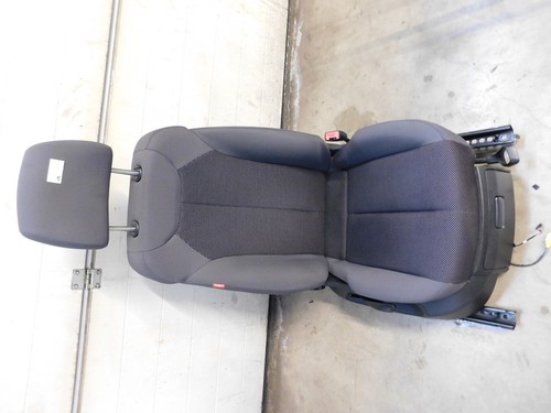 Sitz vorne rechts seat - ,