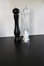 1 Pfeffermühle schwarz / 1