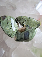 3 Regenwald- Rhyolith flache Trommelsteine A-Qualität