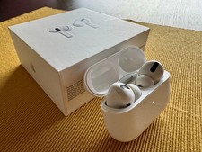 Apple AirPods Pro 1. Generation mit MagSafe MLWK3ZM/A - guter zustand