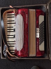 Hohner Akkordeon Arietta II M
