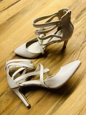 Schöne Sommer Pumps von