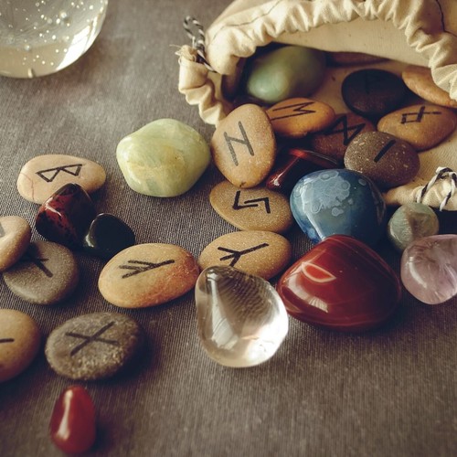 Medial runes fortune telling - fortune,