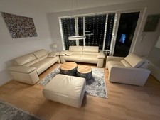 Ledersofa 3er, 2er, Sessel, Hocker + Kissen guter Zust. Comfortsitze ausklappbar
