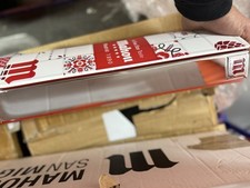 Nagelneue Mahou Bierpumpe