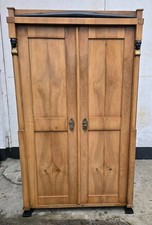 BIEDERMEIER  DIELENSCHRANK   -   NUßBAUM  -  WIEN  ca. 1800