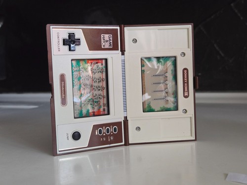Nintendo game and watch - game,