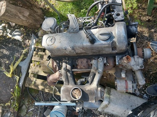 Mercedes benz w115 200d - /8,