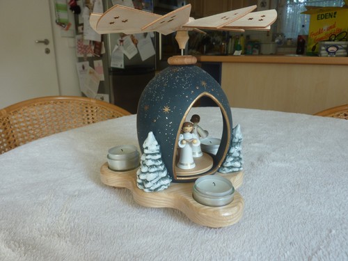 Weihnachtspyramide mit