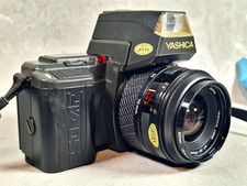 Yashica 230-AF Spiegelreflexkamera mit 35-70mm Macro Objektiv & Tasche