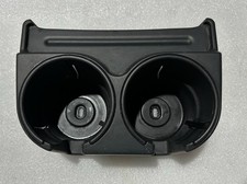 Getränkehalter Ablagefach