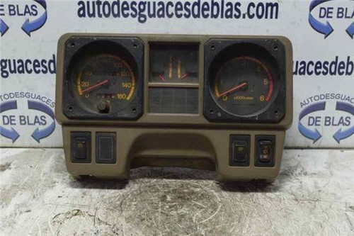 Komplettes armaturenbrett - komplettes,