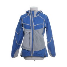 Kaikkialla, Allwetterjacke