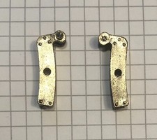 Spur 1, Triebwerks Schwinge