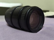 Sigma Teleobjektiv 70-300mm DL Macro 1:4-5,6 für CANON