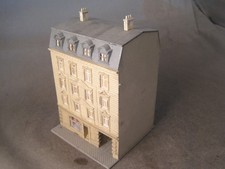 Pola Stadthaus groß meist gut gebaut  Spur  N    mit Geschäft