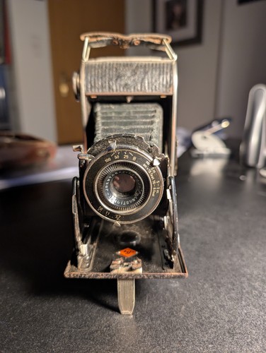Fotoapparat antik f a - "a, a-