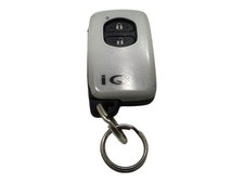 Toyota iQ 2016 Zündschlüssel