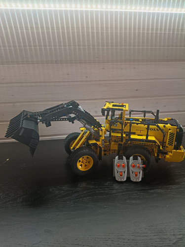 Lego technic volvo - lego,