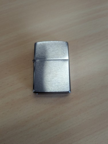 Feuerzeug zippo satin aus - feuerzeug,