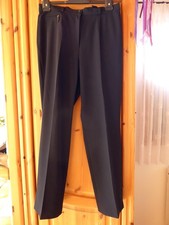elegante Hose Collection
