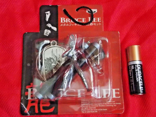 Banpresto bruce lee - bruce, metall