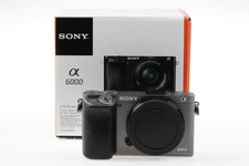 SONY Alpha 6000 Gehäuse Silber - SNr: 7297776