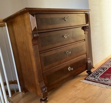 Sehr Schöne Kommode aus zwei