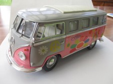 Road Signature Volkswagen VW Microbus T1 Hippie Style 1/18 - ohne OVP