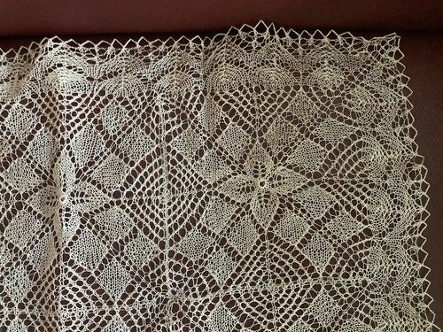 Tischdecke gestrickt - tischdecke.,