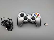 Logitech Gaming F710 Wireless Controller Gamepad PC Silber