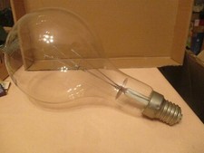 GIGANTISCHE GLÜHLAMPE   2000