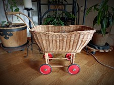 Alter Puppenwagen Wagen Korbgeflecht Weide Holz Retro Vintage Deko