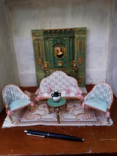 Miniatur 1:12 Puppenhaus Sofa zwei Sessel Teppich Tischlein OOAK Puppenhaus