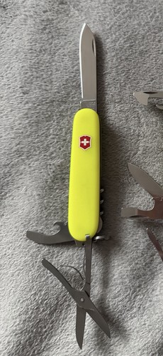 Victorinox compact stayglow - victorinox,