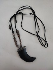 Modeschmuck Kette - Halskette mit Stoßzahn / Zahn Anhänger Schwarz 