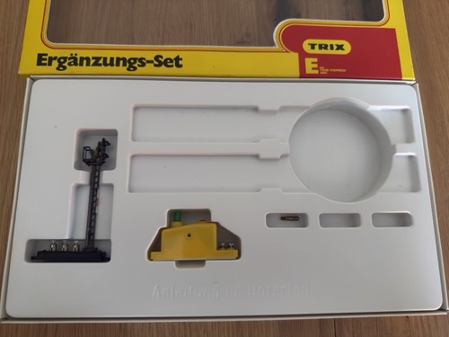 Trix express 6731 signal - express,