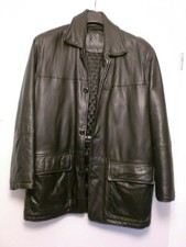 Paolo Negrato: Edler schwarzer Leder-Kurzmantel in Gr. 50, wattiert, getragen