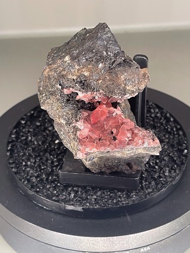 Rhodochrosit uchucchacua - rhodochrosit,