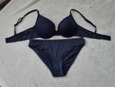 Esprit Set Push up BH & Bikinislip in Gr 80 A / Gr 40 marine NEU