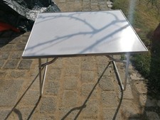 DDR Camping Tisch
