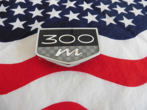 Chrysler 300m emblem - us,