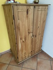 Schrank Kiefer gelaugt 