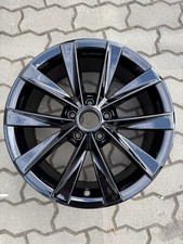 17" VW rim 5G0601025BL