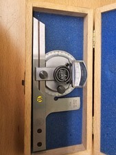 1x Universal-Winkelmesser mit