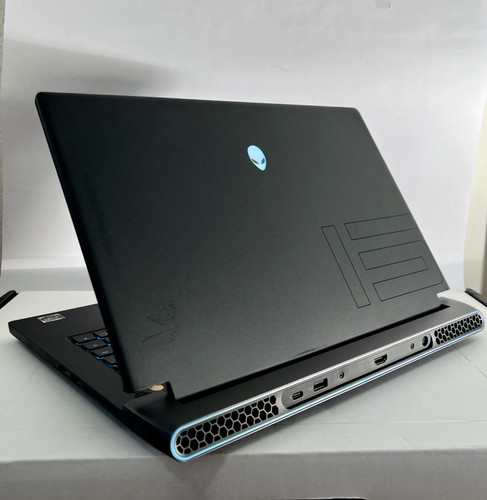 Alienware m15 ryzen edition - alienware, r7