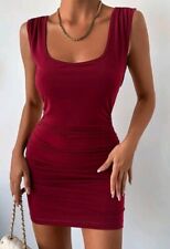 Figurbetontes Stretch Kleid mit Kreuzgurt am Rücken, gerafft Gr. S Neu